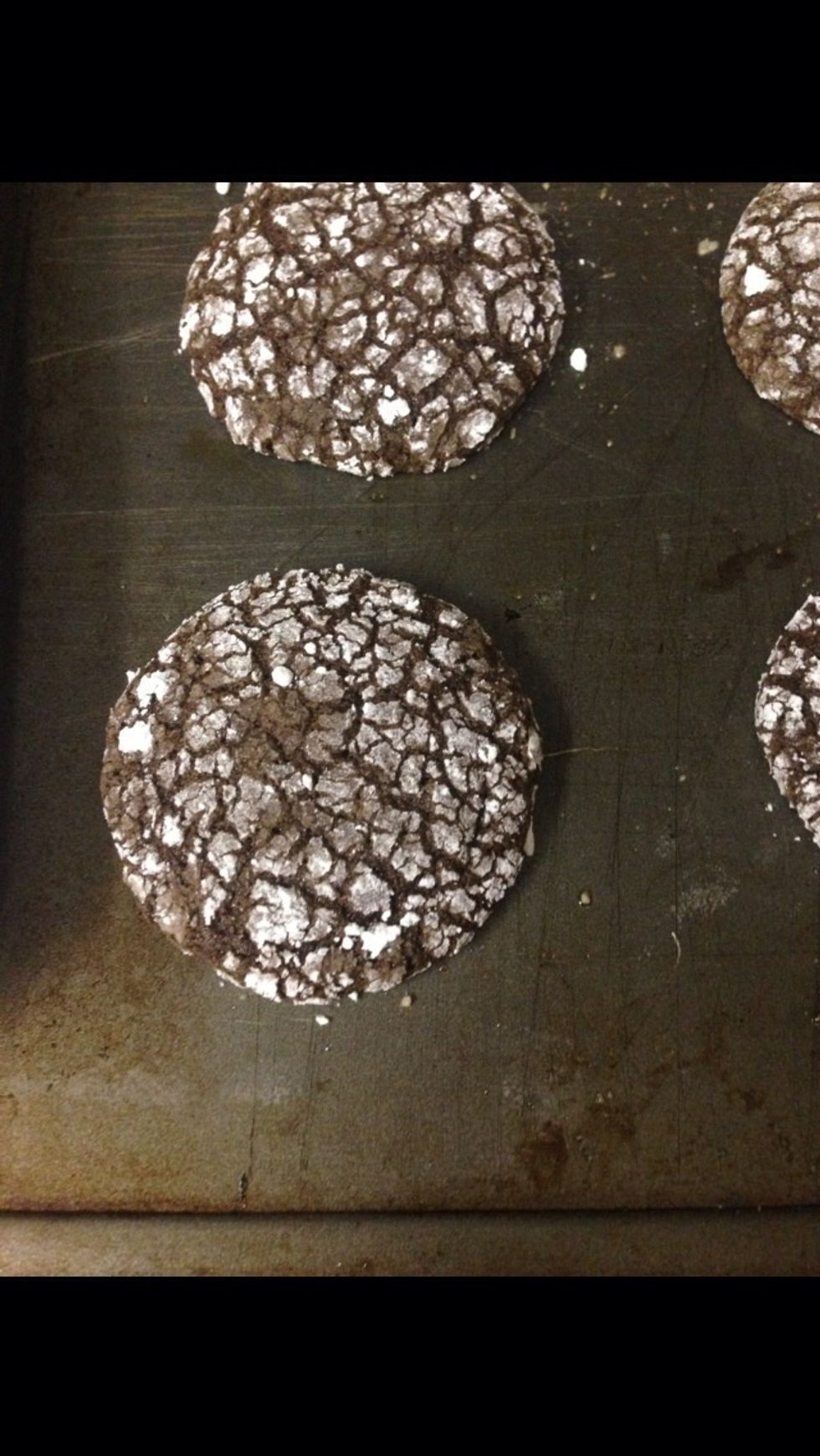 How to make cracked chocolate cookies