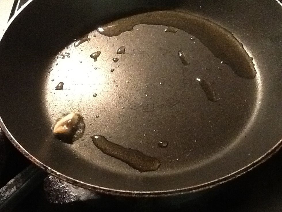 How to tell when oil is hot: Place a very small piece of mushroom in the pan. If it sizzles immediately, the oil is hot.