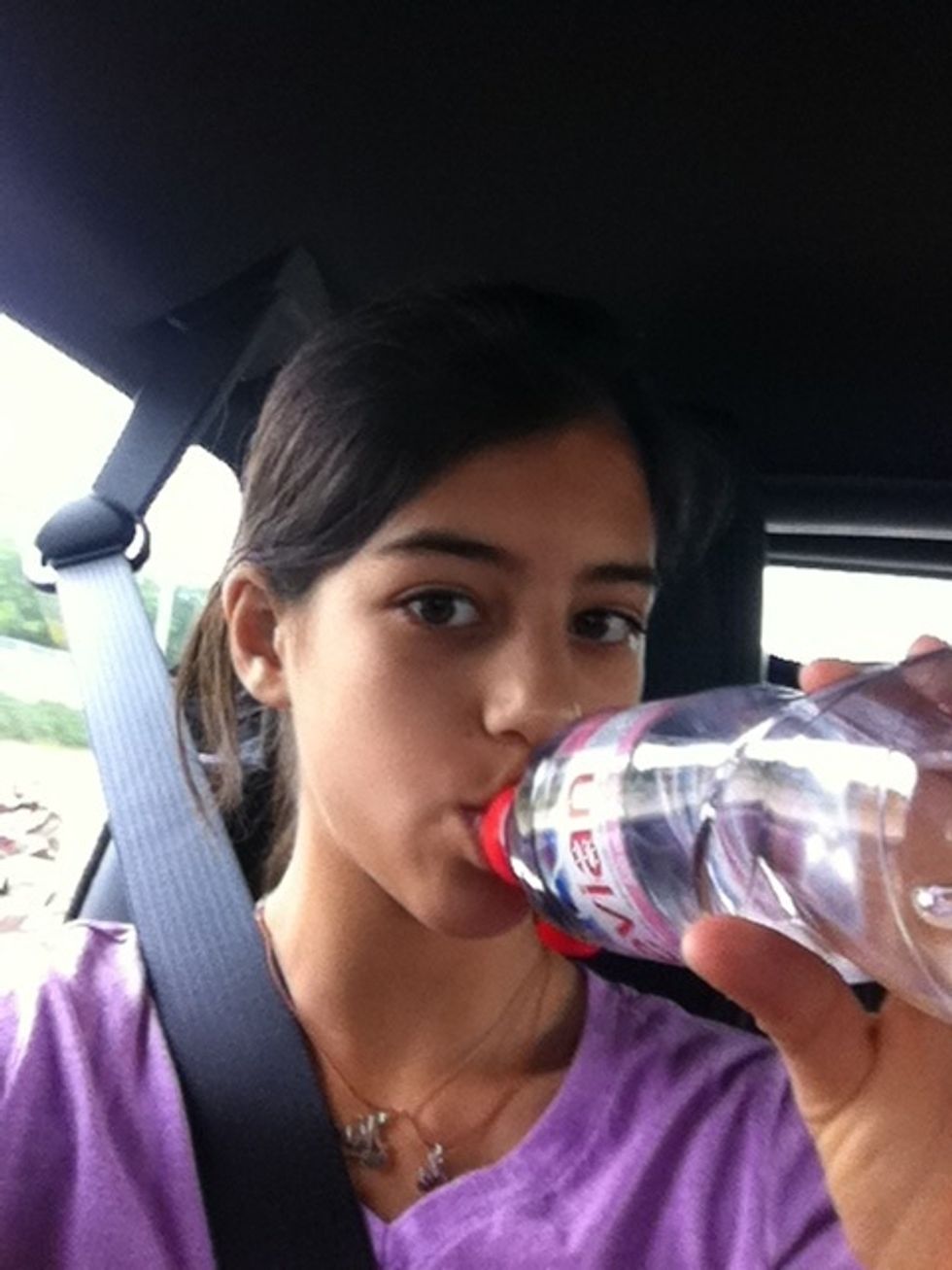 Hydration is key! Make sure to drink up before your flight! Caffeinated and alcoholic beverages should be avoided.