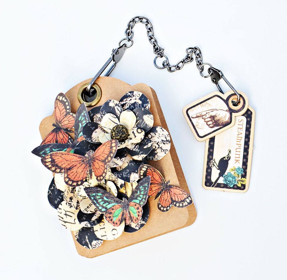 I added a chain and some Steampunk Debutante tags for and added feature.