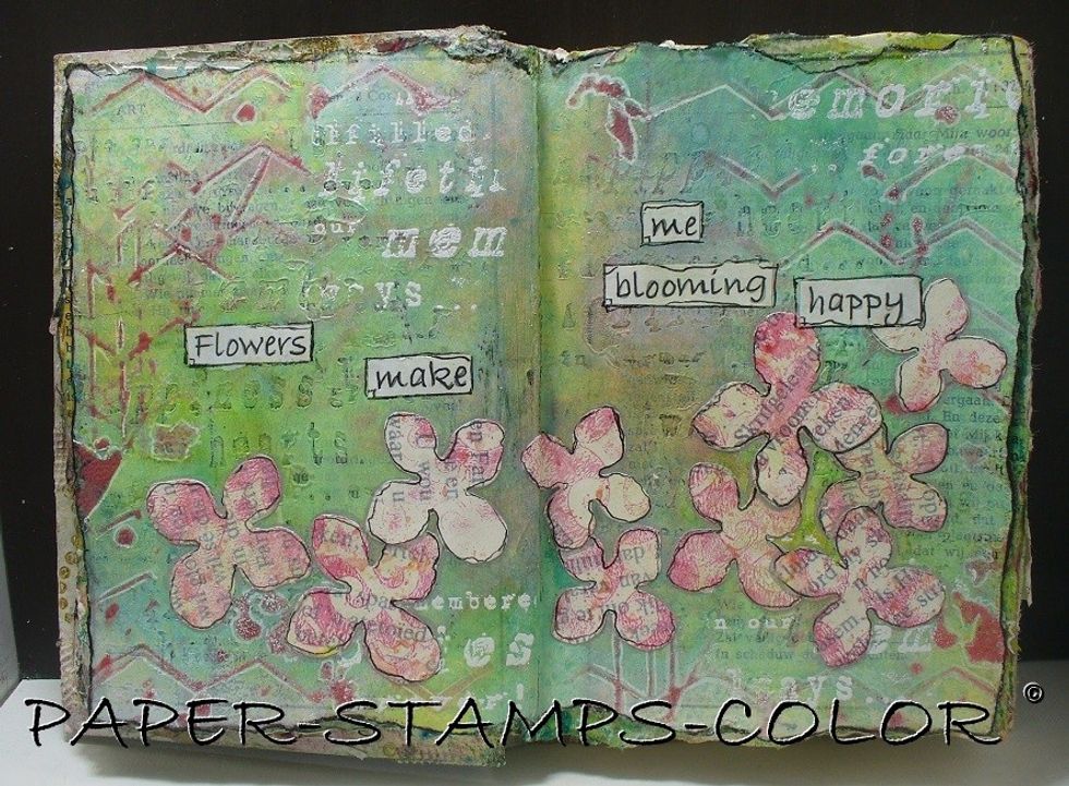 I added a text to complete the spread...