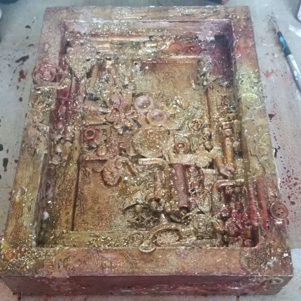 I added in some more layers is mist on the inside, it look to flat and need some different tones of color here and there.