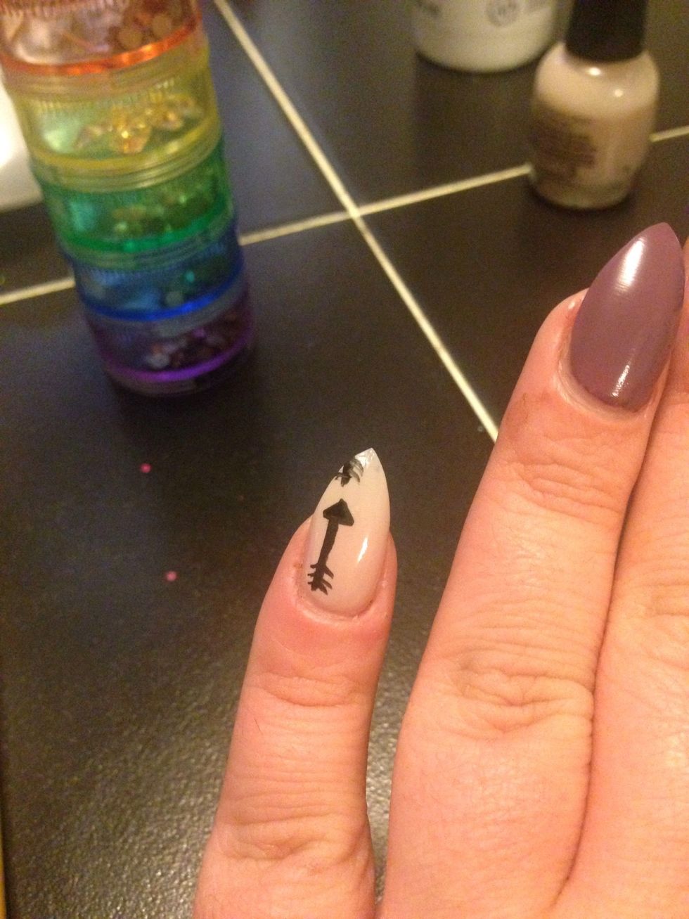 I added partial arrow to make it look like a pattern