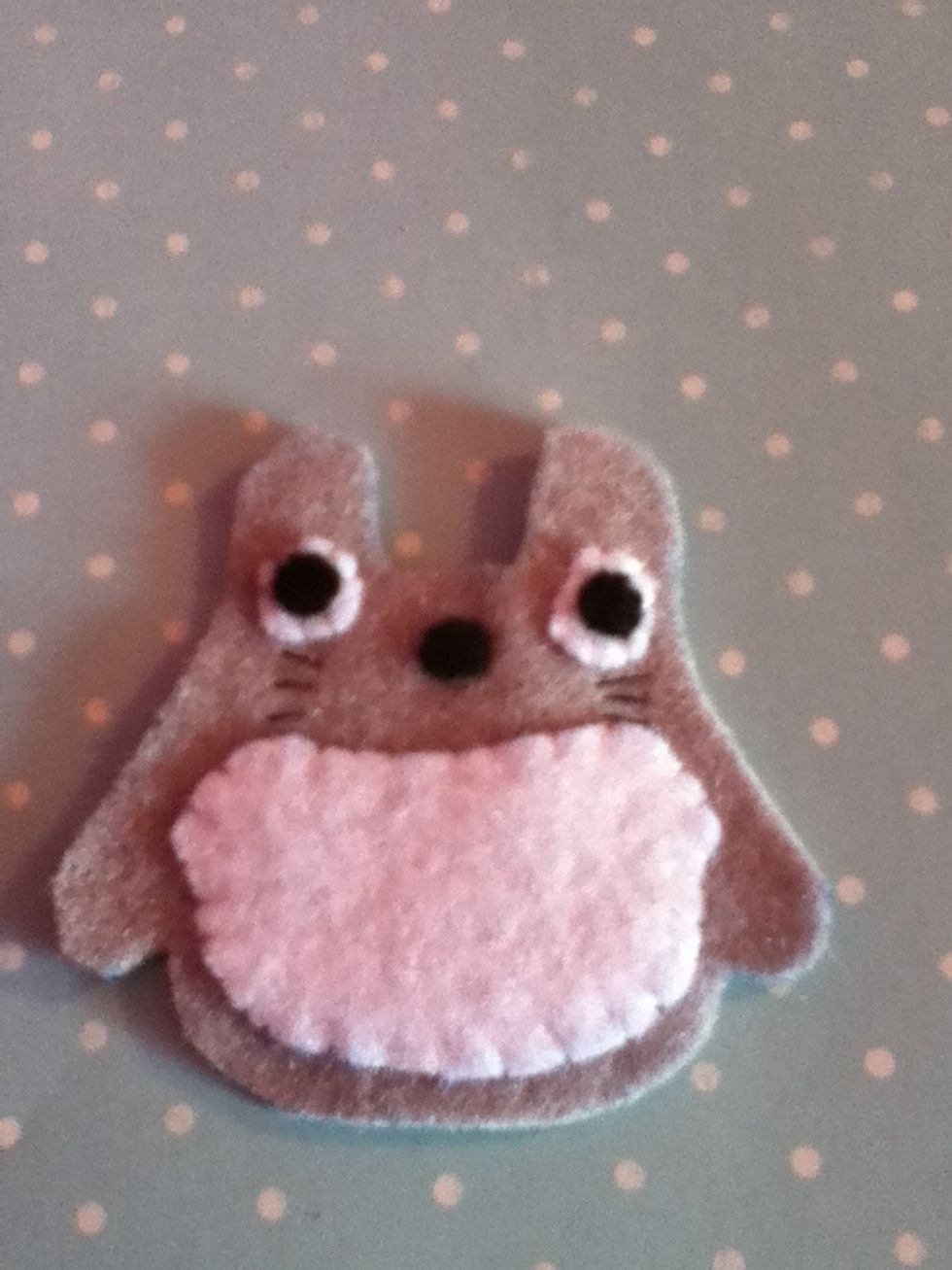 I also added some whiskers using a back stitch >.<