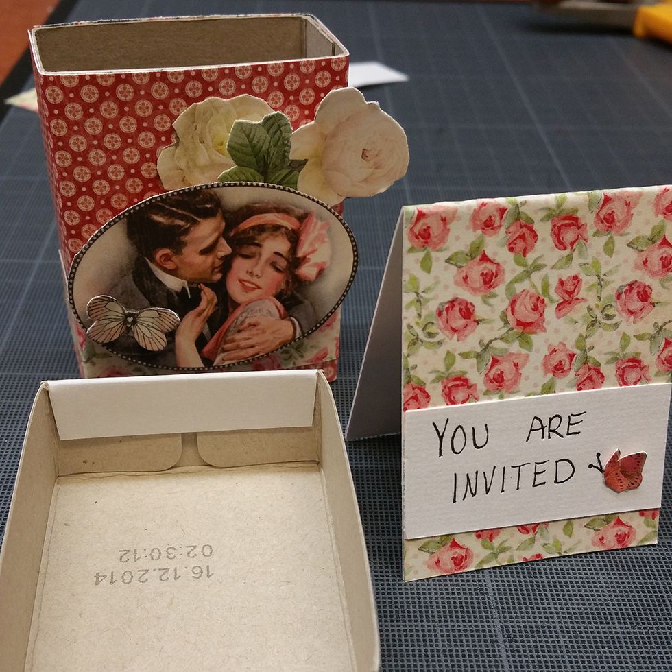 I also cut a small piece of white cardstock for the outside of the card, and wrote: you are invited.