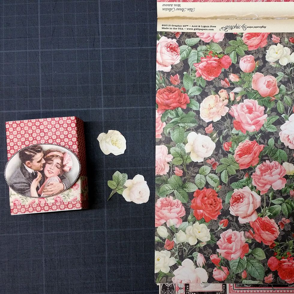 I also cut out a couple of flowers from the same paper pad.