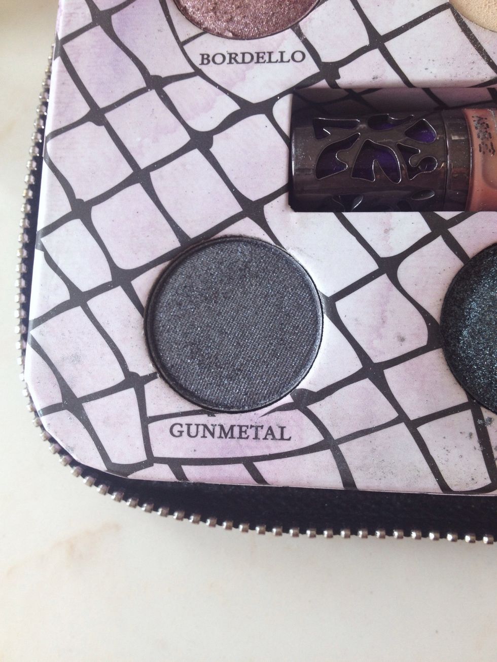 I also darkened the outer corner with gunmetal