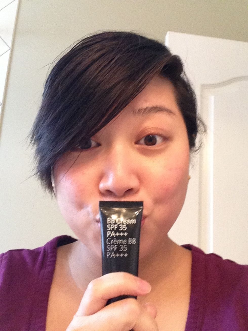 I am having skin issues today, so I will use a BB cream as my base product. I love a good BB cream for making the skin look even and pretty.