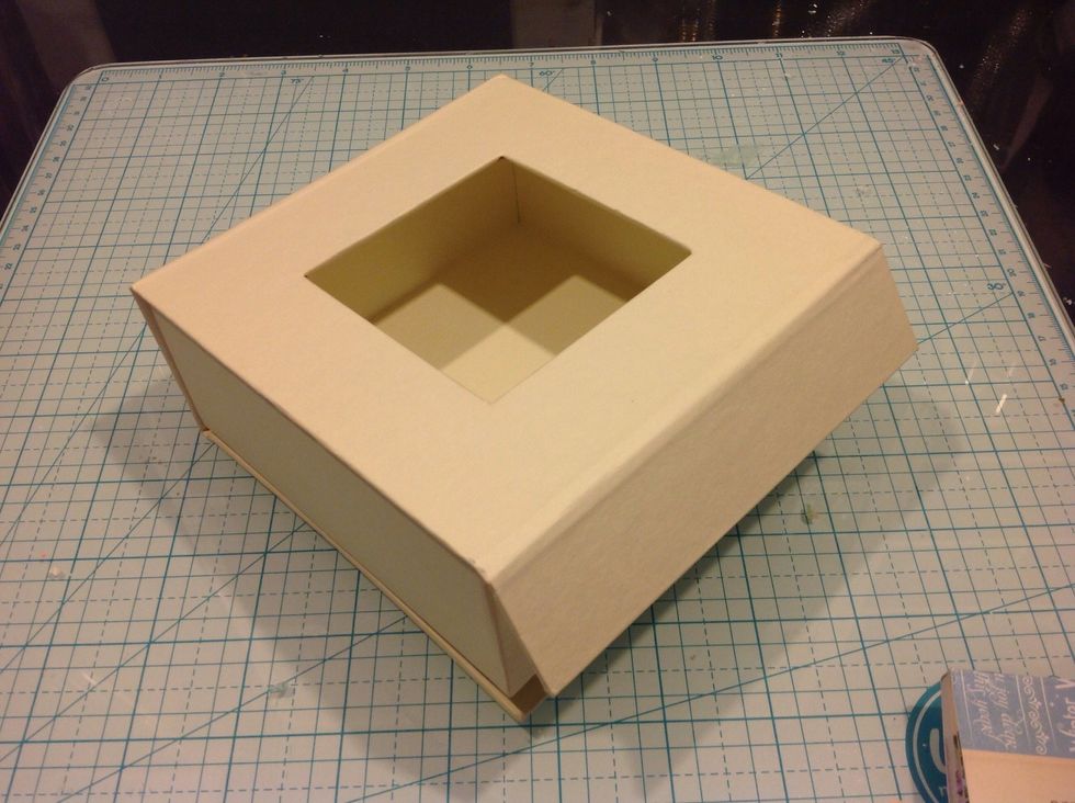 I am using one of the mixed media ivory boxes from Graphic 45 as my base.