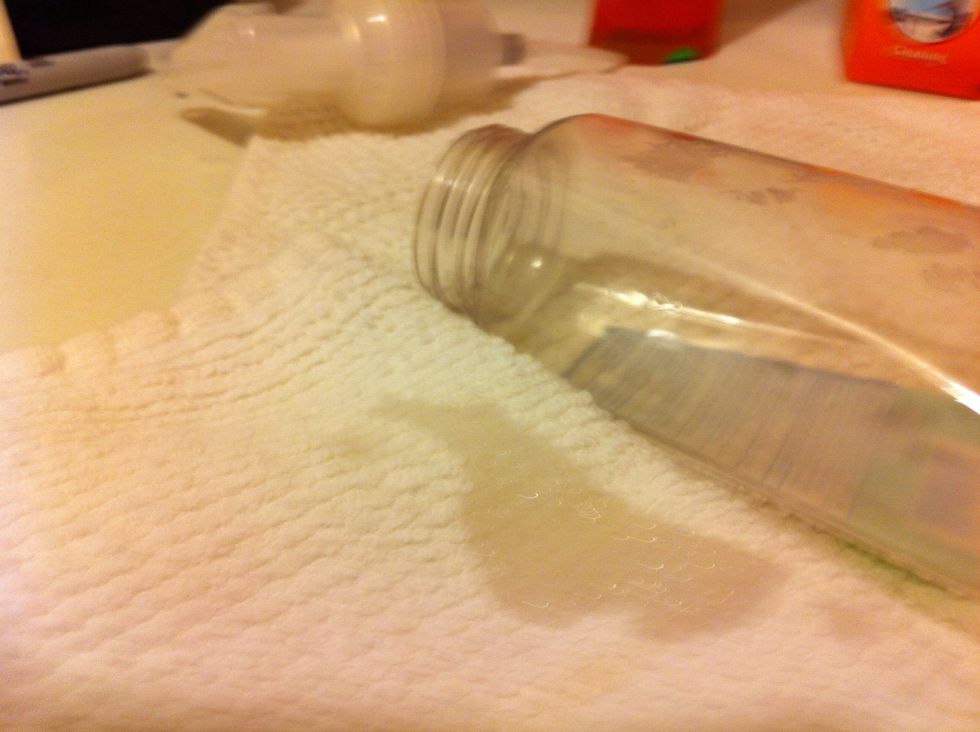 I applied baby oil to cloth.