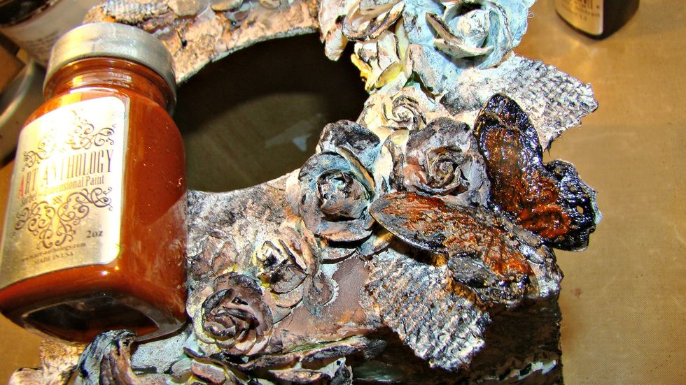 I applied Copper Kenyan to the tops of my butterflys. The sparkle is amazing. This photo definitely doesn't do it justice.