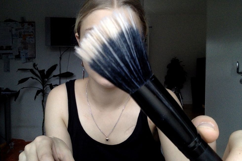 I apply it with a stippling brush!