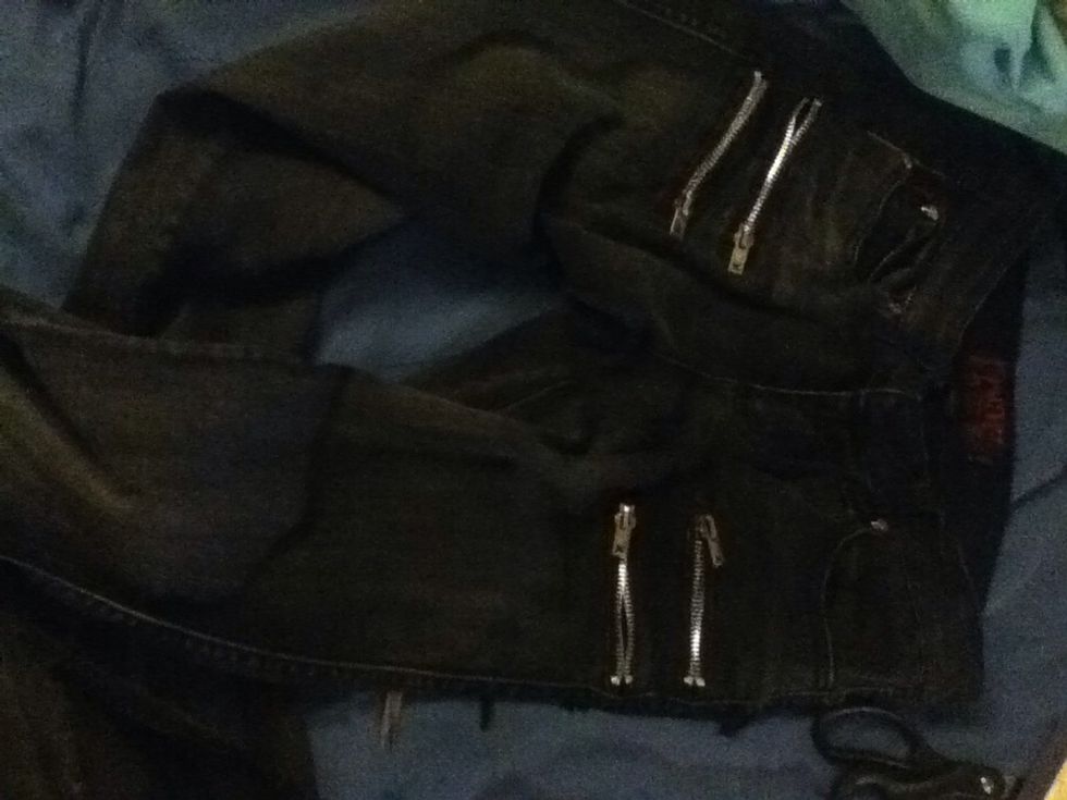I bought these in my "I think I'm tough" stage. I stopped wearing them because the zippers jingled when I walked and that annoyed me. They still fit, so I'm going to modify them!