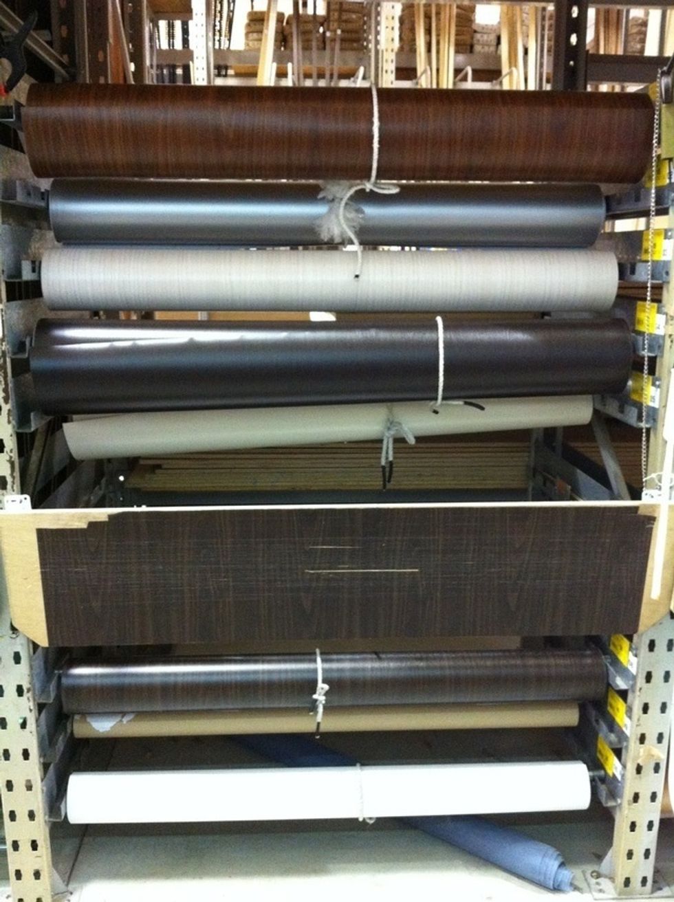 I came to the PVC pads area of B&Q and choose the color you like. You also can find the pads in any other DIY shop. \u4f86\u5230B&Q\u7684\u6ce2\u97f3\u8edf\u7247\u5340\uff0c\u958b\u59cb\u6311\u9078\u9700\u8981\u7684\u8272\u8abf\u3002