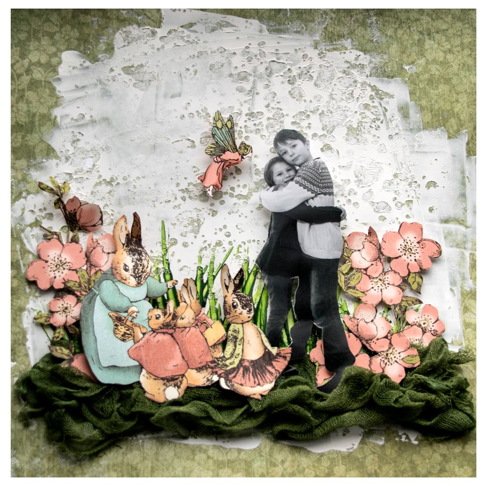 I can use several layers of 3D foam squares. It depend on how close I want them to be. Here I have used dobble set of foam squares under the picture of my children.