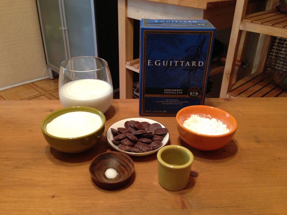 I chose a 61% Semisweet dark chocolate. Feel free to use a 70% bittersweet if you want a darker chocolate taste). (Note: Chocolate pictured is not 6 oz measurement).