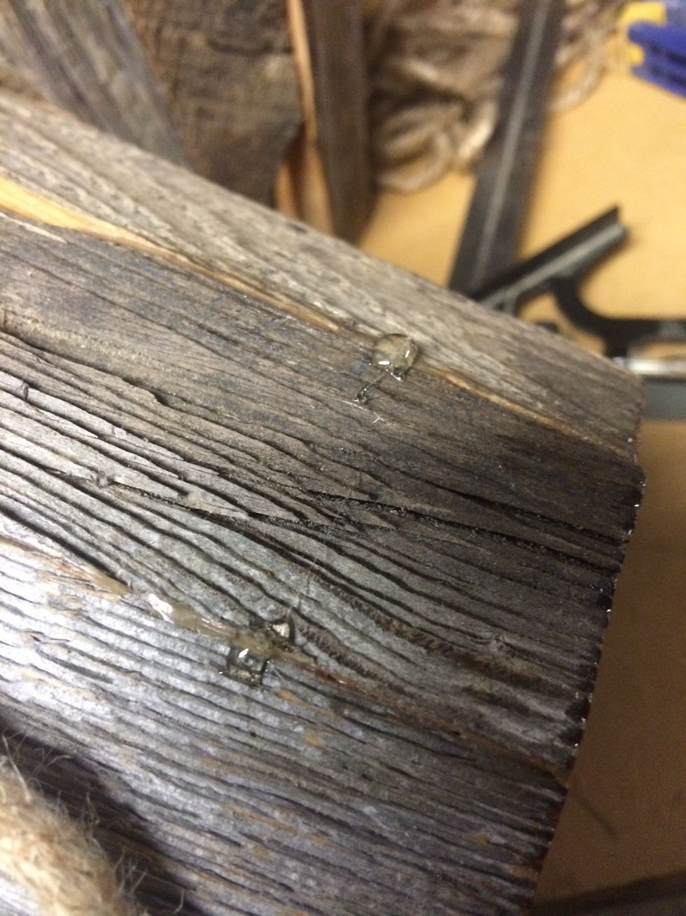 I dab a bit of glue on each joint for the first row.