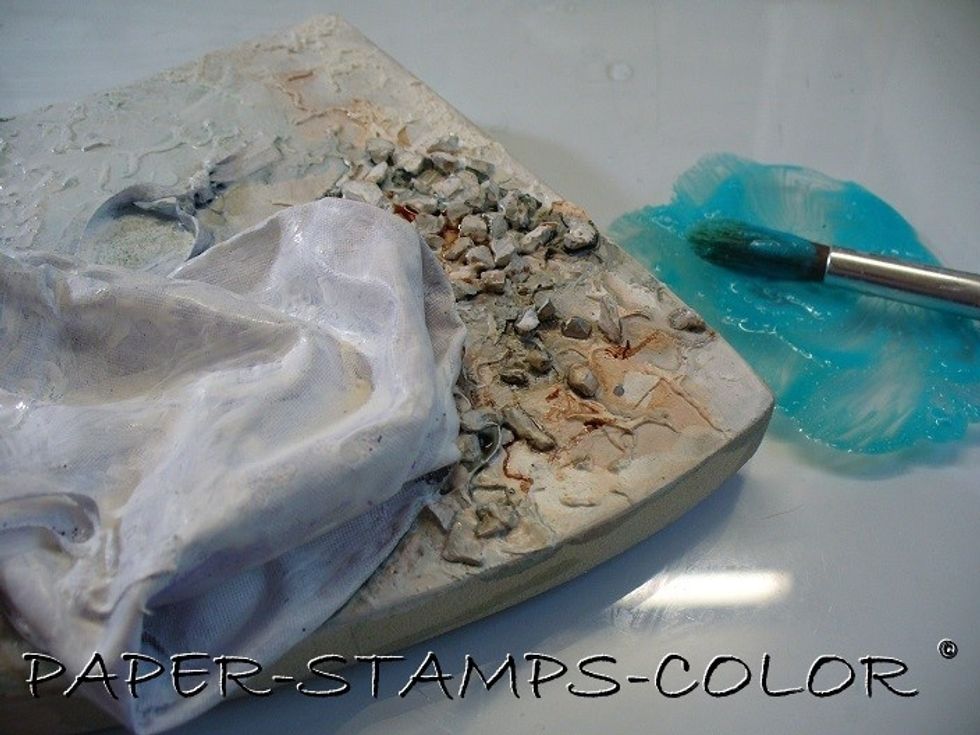 I decided to go for a greenish blue for the 'bag' and the flowers for some added color, which is the Velvet Fiji. I watered it down first....