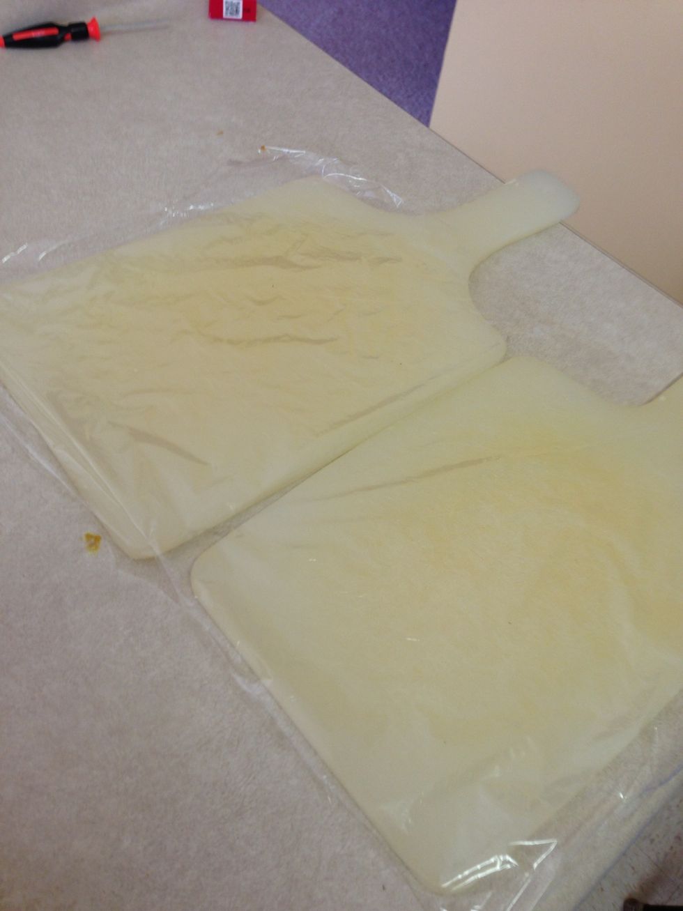 I didn't have a tortilla maker so I used 2 cutting boards and place plastic wrap