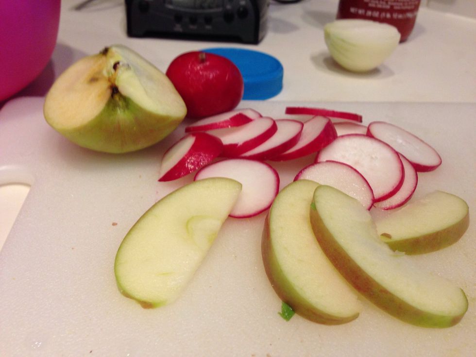 I didn't have any greens like spinach or arugula, so I sliced some radishes and some apples.
