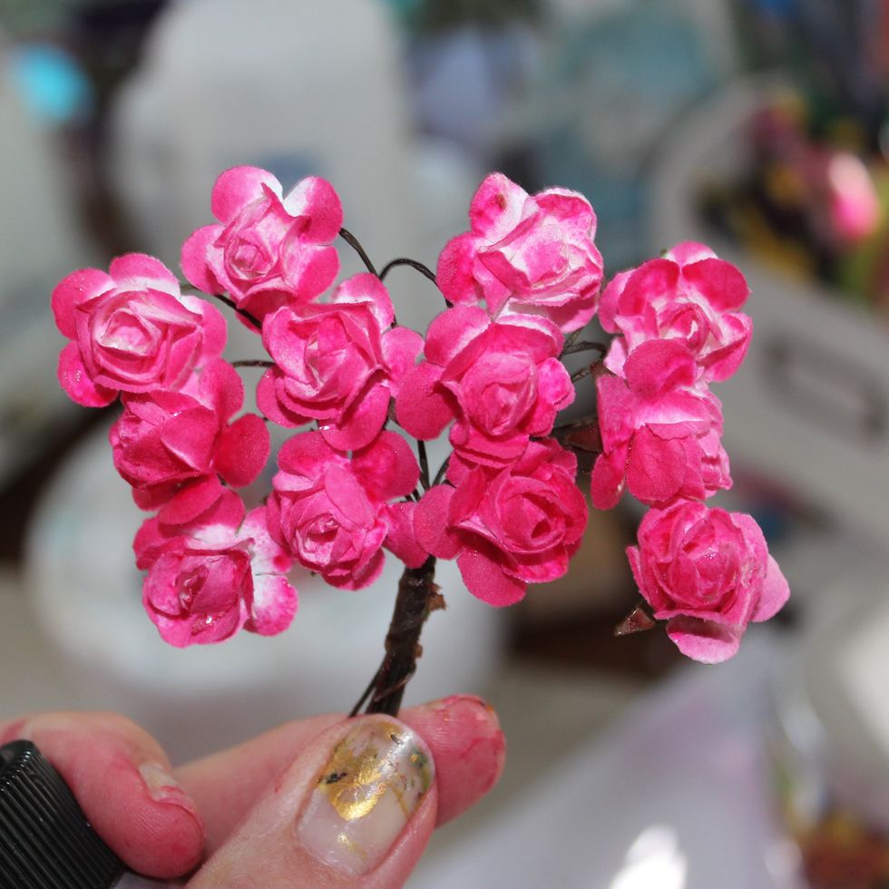 I didn't totally saturated them with the spray. I left some of the white show thru.