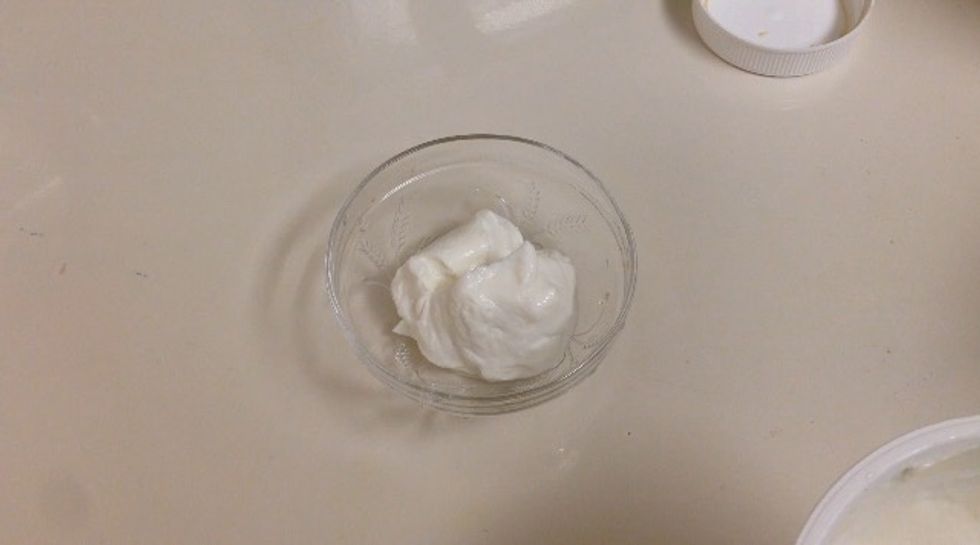 I discovered this sauce recently, and I liked it. So I'm going to share the recipe. Add 1 tbsp plain yogurt and 1 tbsp cream cheese