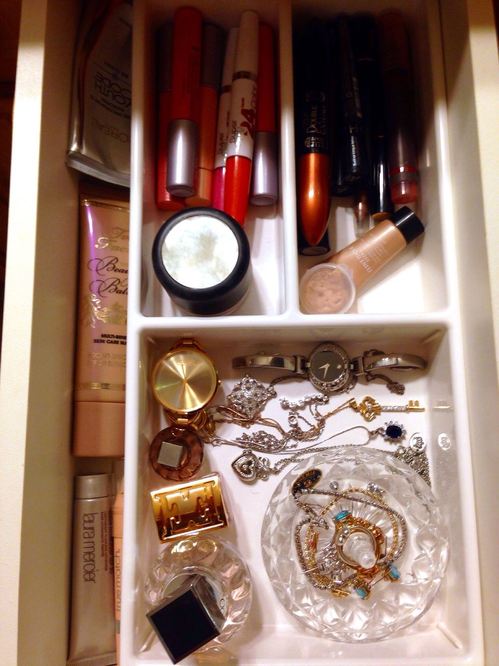 I divided the top drawer as well. Placed there all my primers, perfume and more makeup \ud83d\ude1c