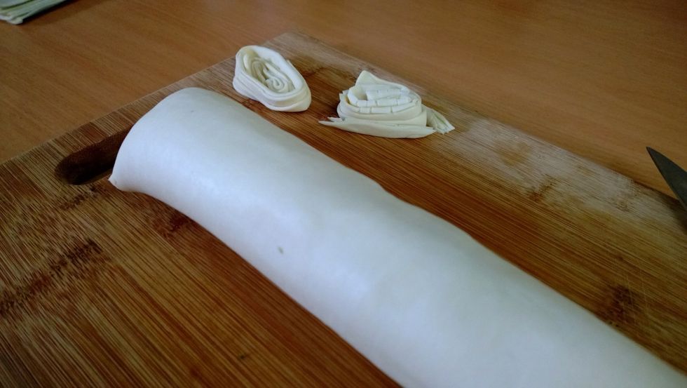 I don't like the look of the ends, so I cut them off, but don't throw them away, you can repair broken pastry with them later, if you have clumsy fingers like me. ;)