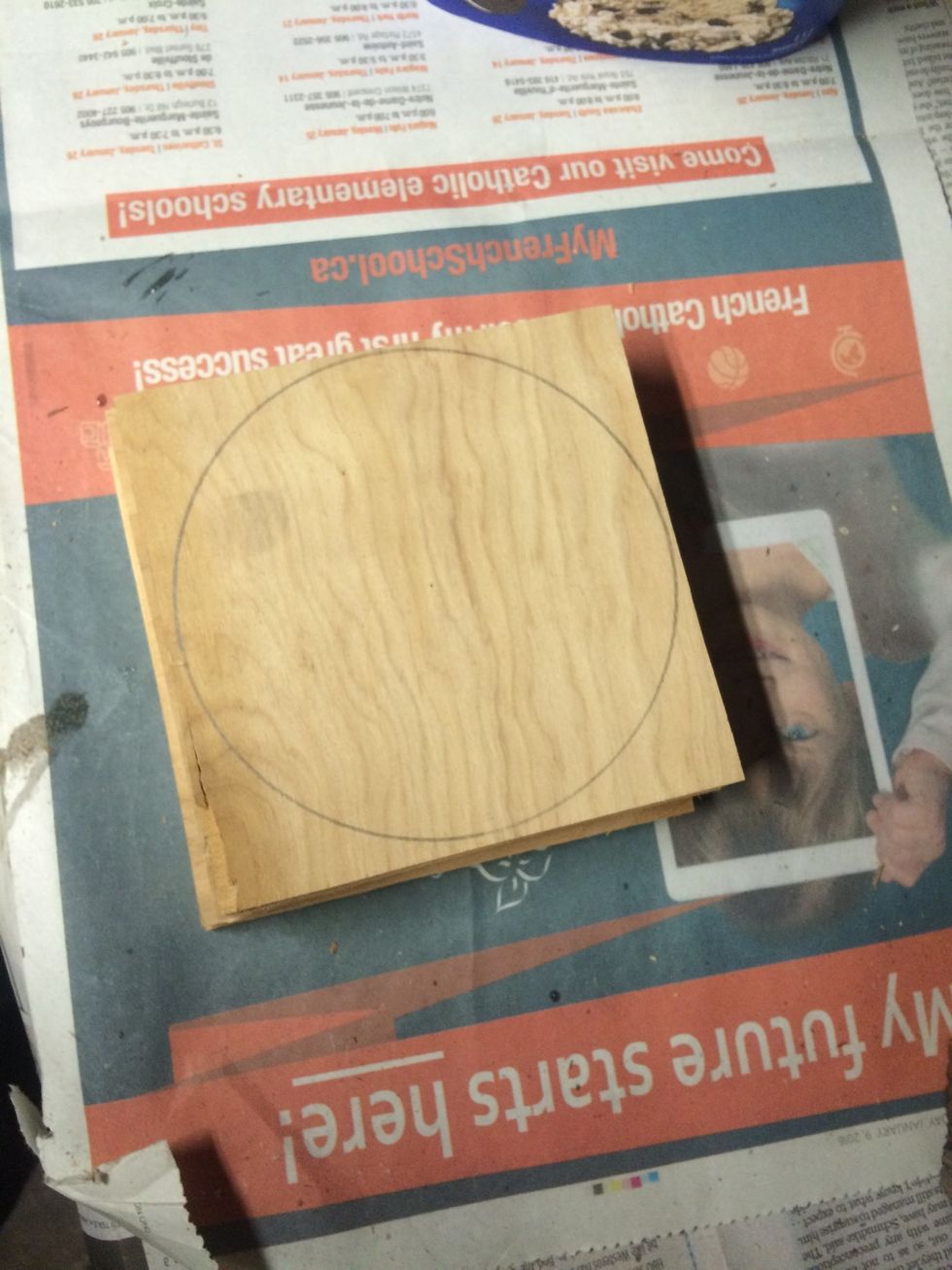 I dry fitted the bucket and measured the base. It was about 4 1/4" but I wanted it to fit in the staves. So I added 1/2" and cut out 4 3/4" circles in 1/4 plywood.