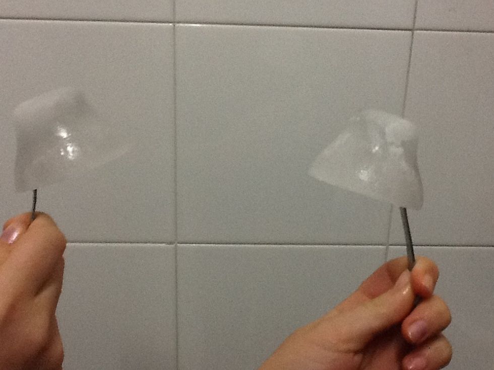 I ens haur\u00e0n quedat aix\u00ed! Est\u00e0n bon\u00edssims!