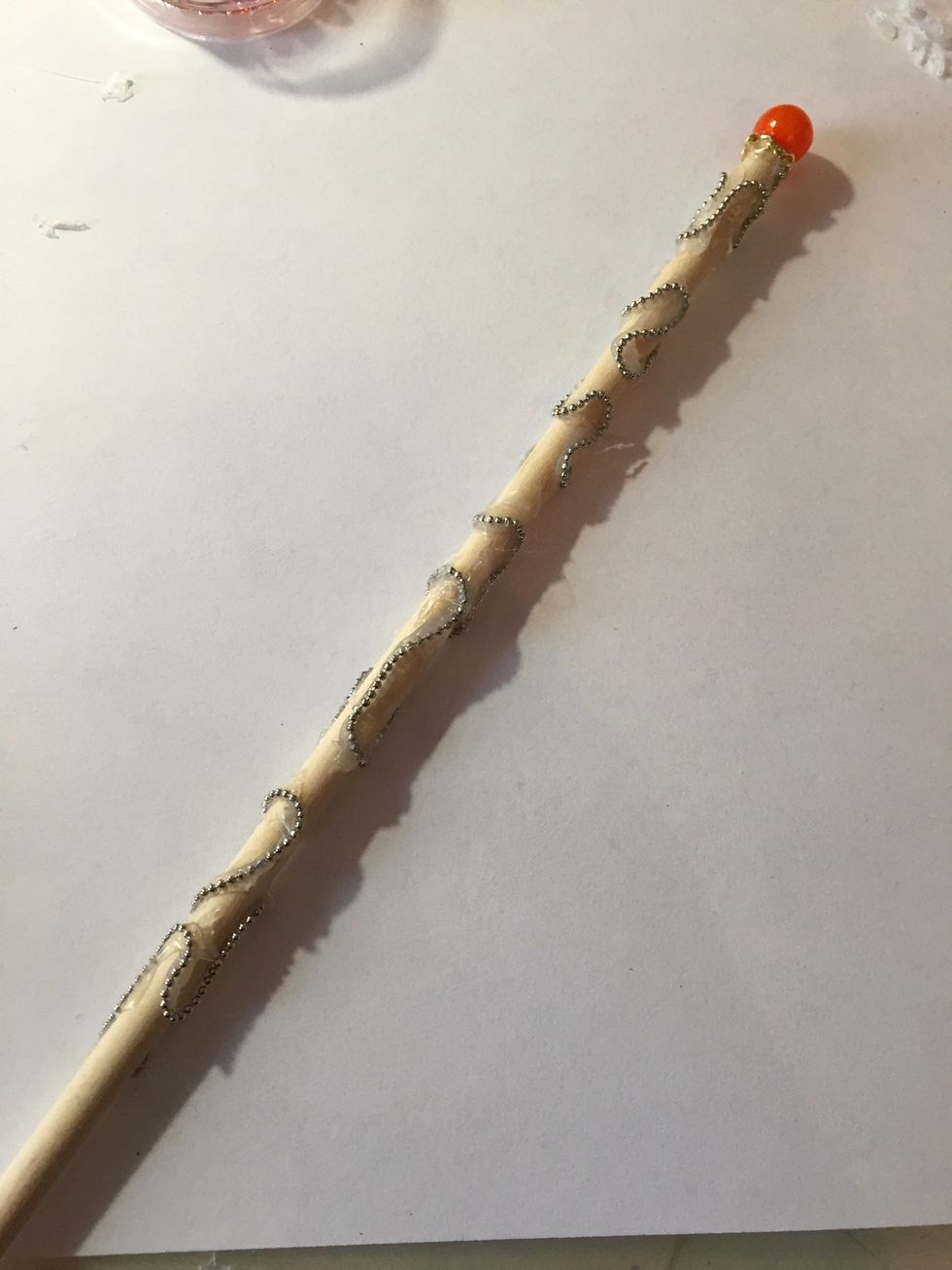 I finished with the chain! I'm now going to add some beads!