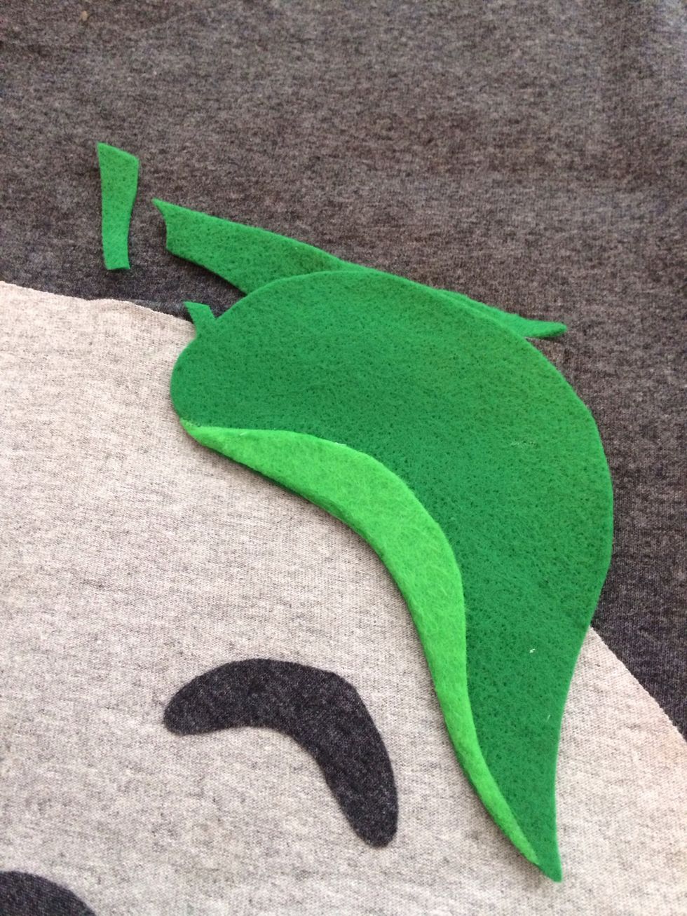 I had to use another section of felt to keep my sticky leaf from sealing the pocket shut. I also cut the stem in two.