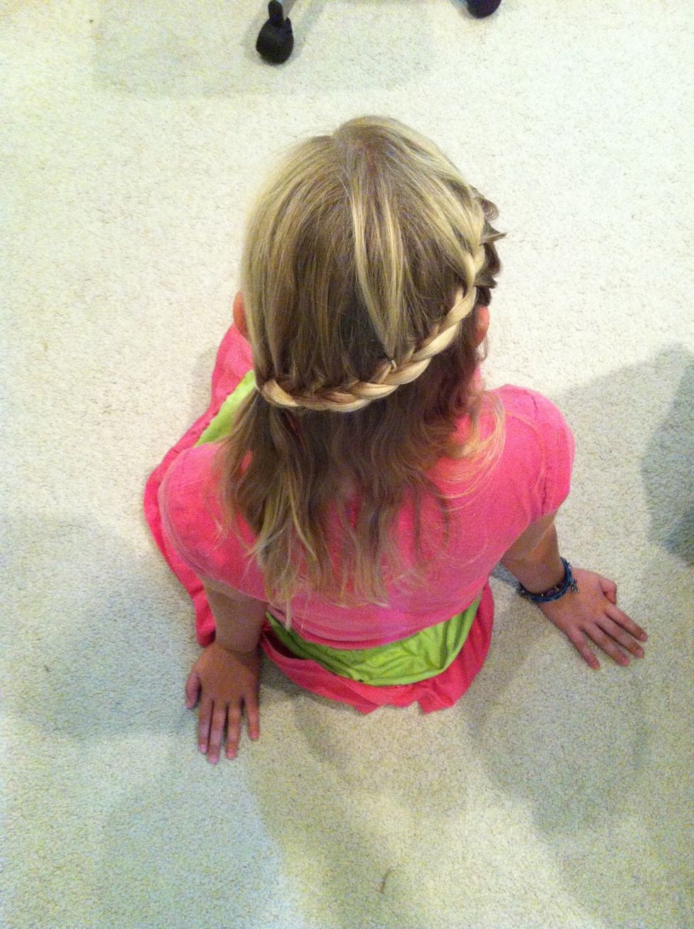I hope you enjoy this braid! It's one of my favorites :)