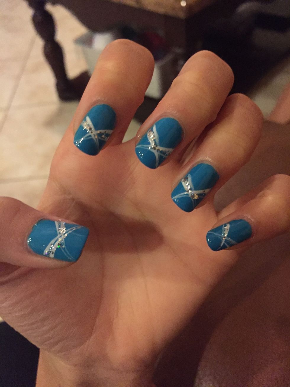 I just left it like this because I play volleyball and they would most likely fall off