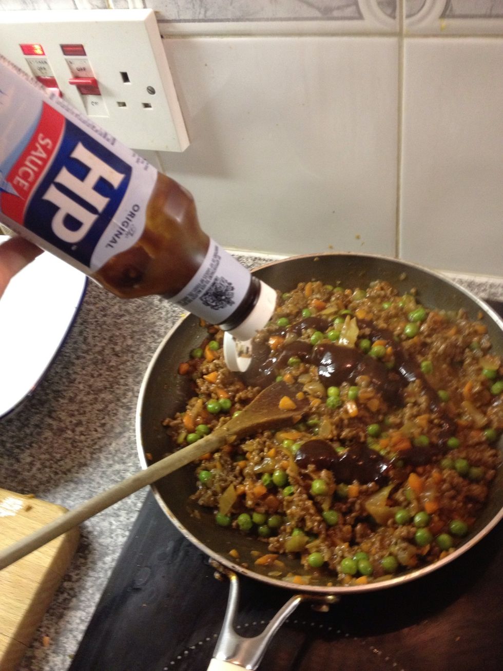 I just LOVE HP brown sauce, and it makes the cottage pie taste sooo good! It adds a beautiful flavour.