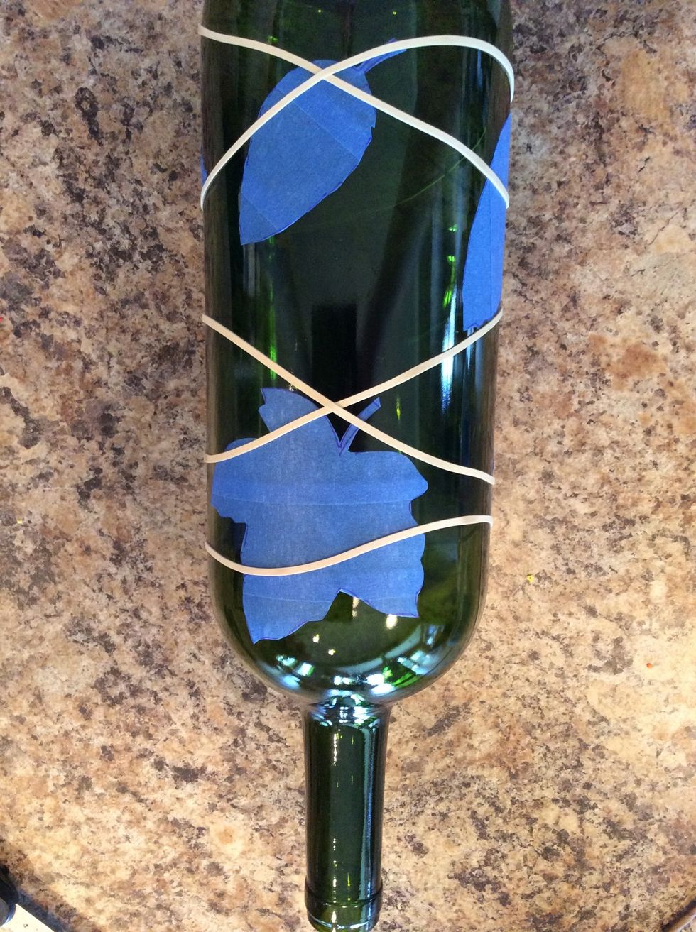 I like to add rubber bands to mine to add another layer of design. Make sure the rubber bands are smooth and not twisted.