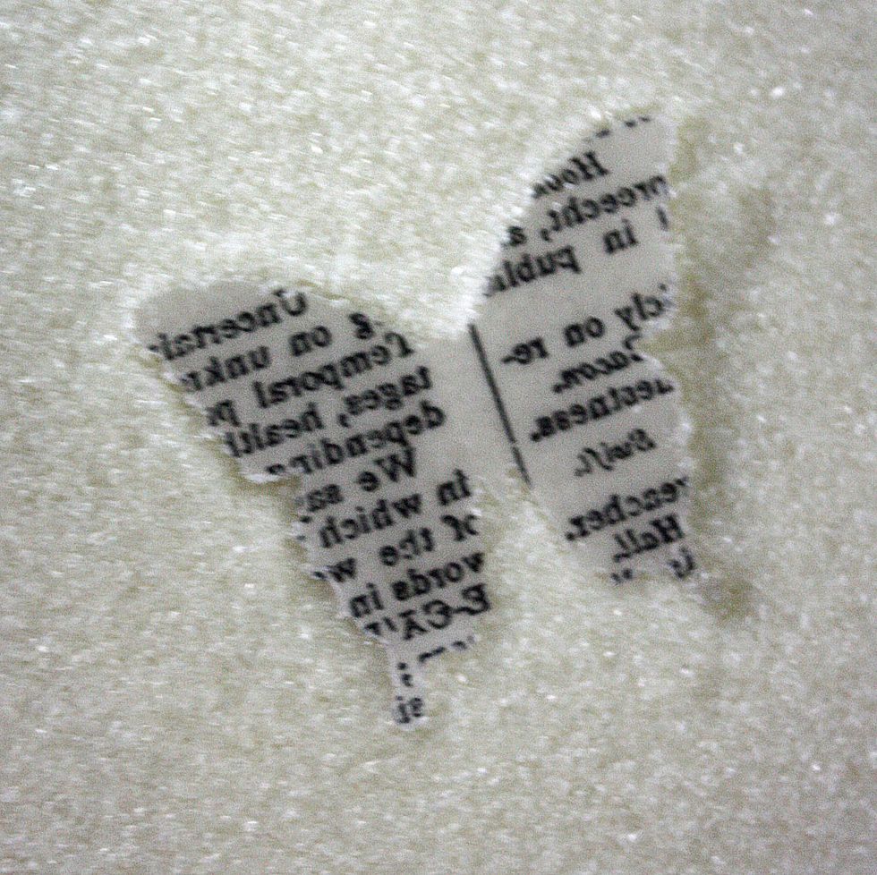 I like to put my UTEE into a tub. Press your butterfly face down in to the UTEE