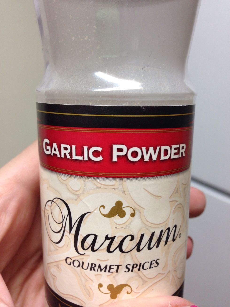 I like to use garlic powder as my garlic in my recipe.