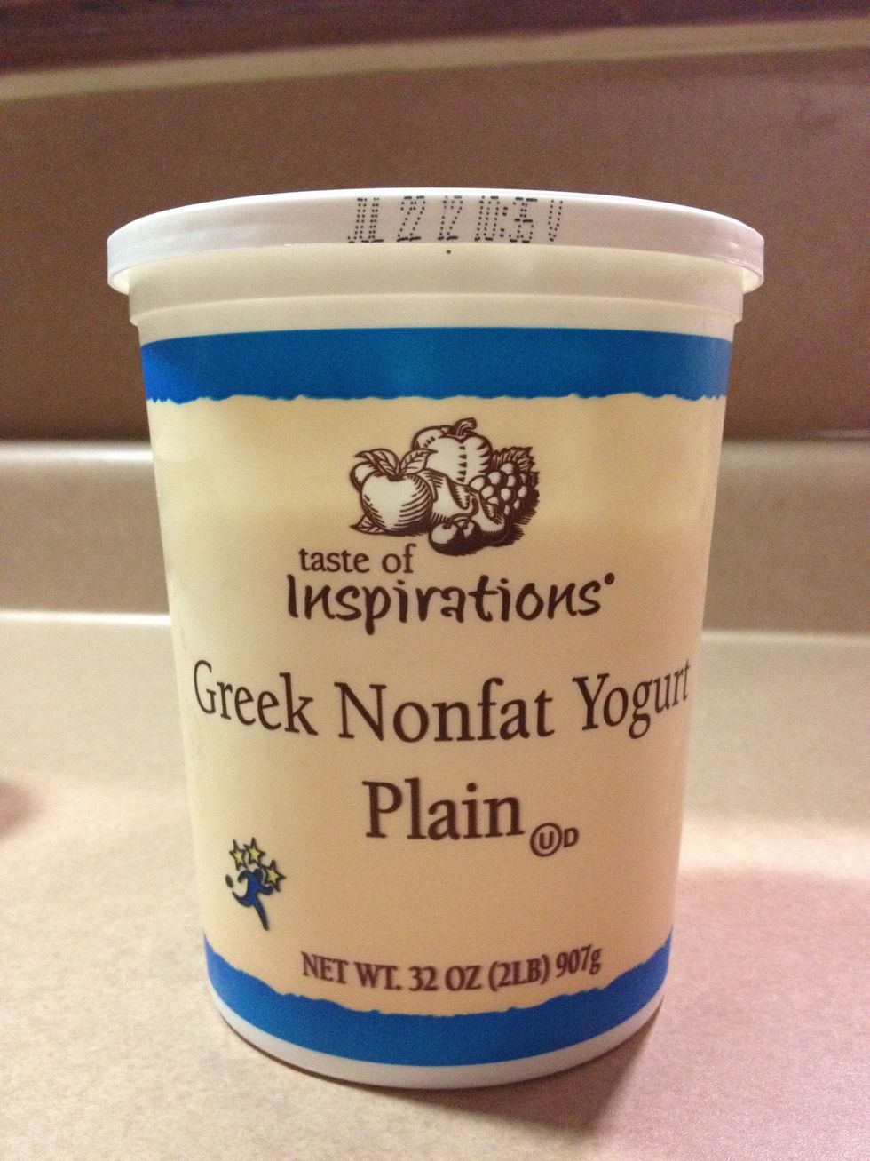 I like to use plain Greek Yogurt, use whatever you fancy.
