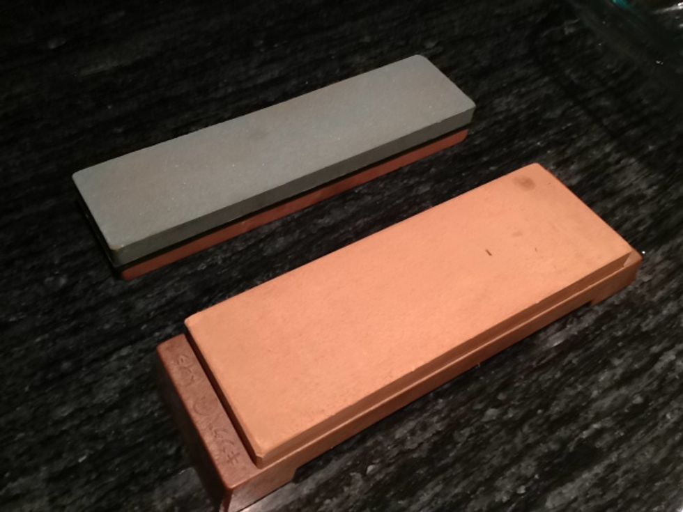 I like to use two types of stones. One that is dual sided and another that's much finer. The coarse stone is 300 grit on one side and 600 on the other. The fine stone I finish with is 6000 grit.