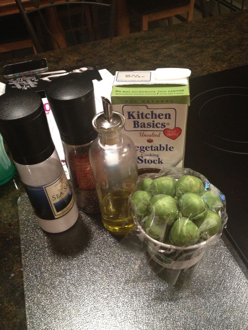 I like to use vegetable broth because it is more Paleo friendly but chicken broth works well too.