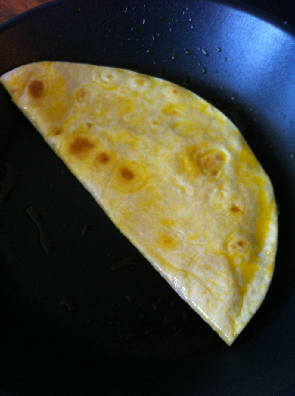 I look yellow, but that's only the oil! Remember to flip it, we don't wanna burn it! It may bubble up, but don't care bout that!