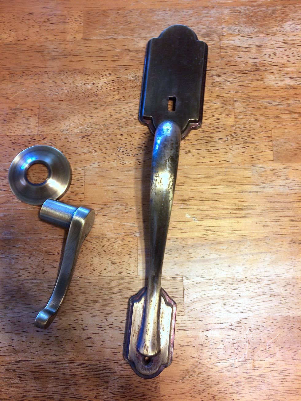 I looked at this for a couple of days, trying to think of what I could do with it. Then, I came up with an idea! Using Kathy Adams patina video on a previous post, I started altering the handle.