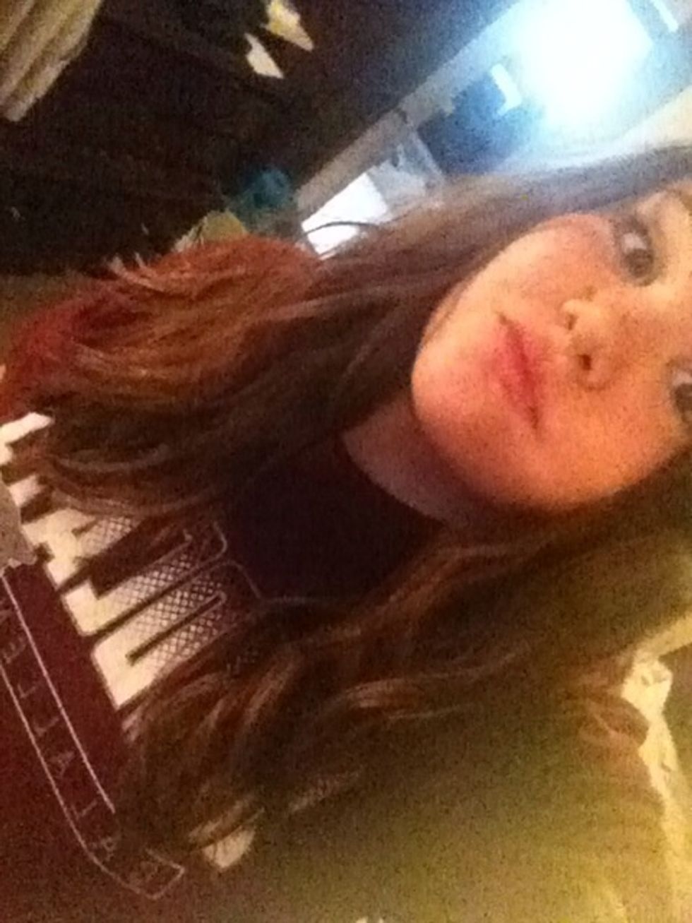 I love selfies and I'm 13 and I'm in the 8th grade,I live in Texas.