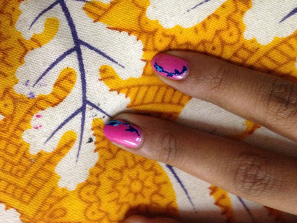 I love this one..so easy and looks amazing with black and pink..I used blue didn't have any black :(