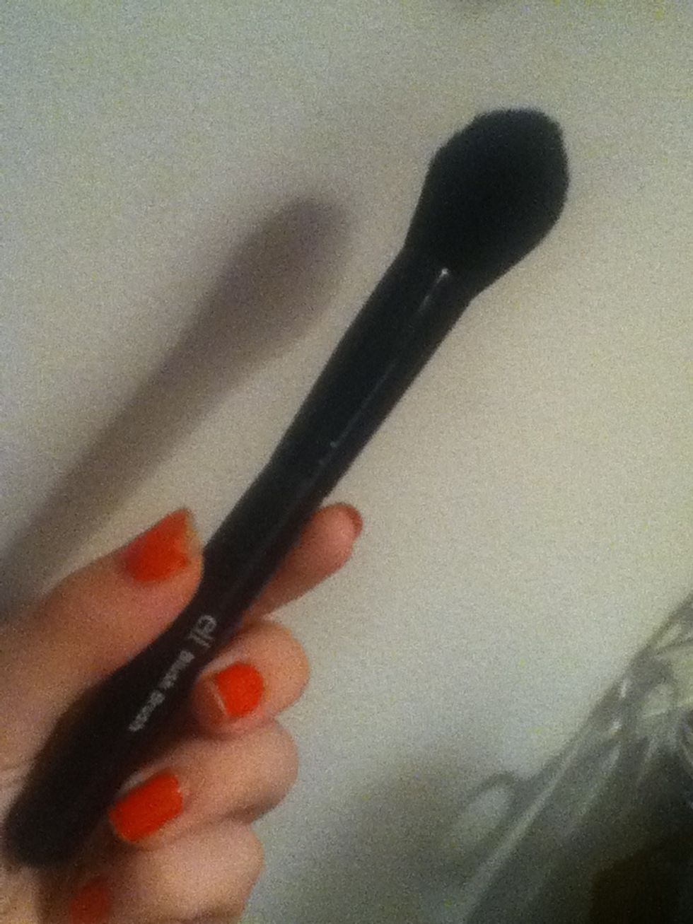 I love using this tapered bush brush from elf