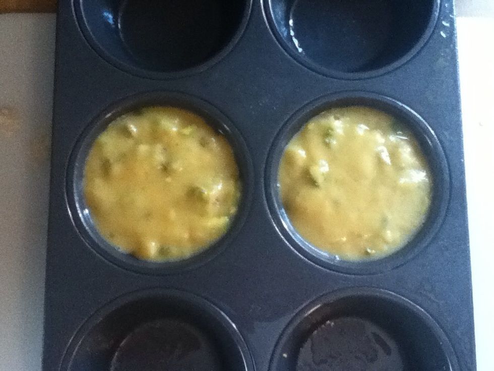 I made jumbo muffins, but you can use regular or mini muffin pans. Bake for 20 to 25 minutes or until toothpick comes out clean.    (Tip: Fill the cups right up to the top or they'll be flat.)
