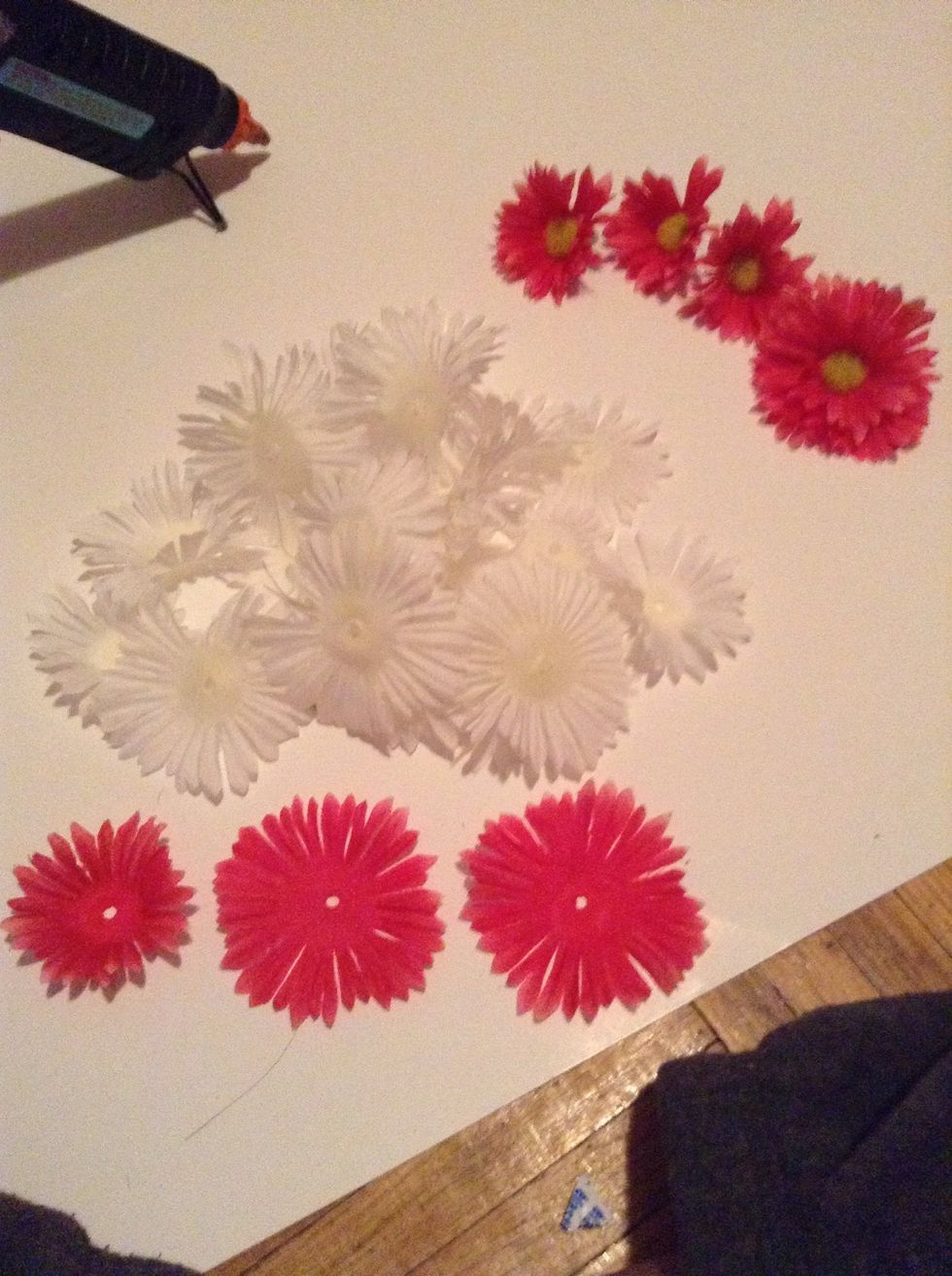 I made sure to desperate the petals thoroughly, one by one. See? The pink one's were hiding one layer.