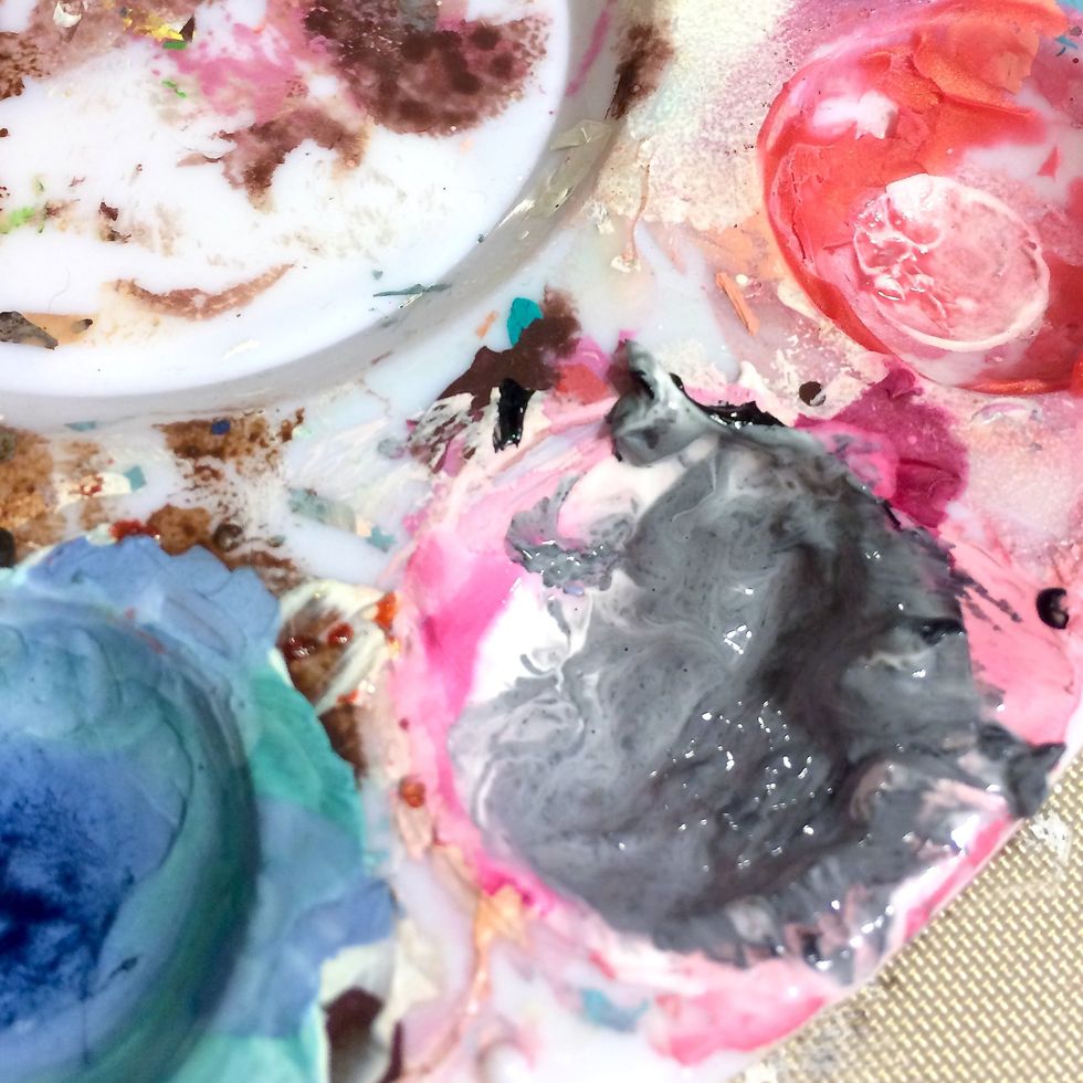 I mixed some Tuxedo Velvet with Immaculate Minx to make a gray paint.