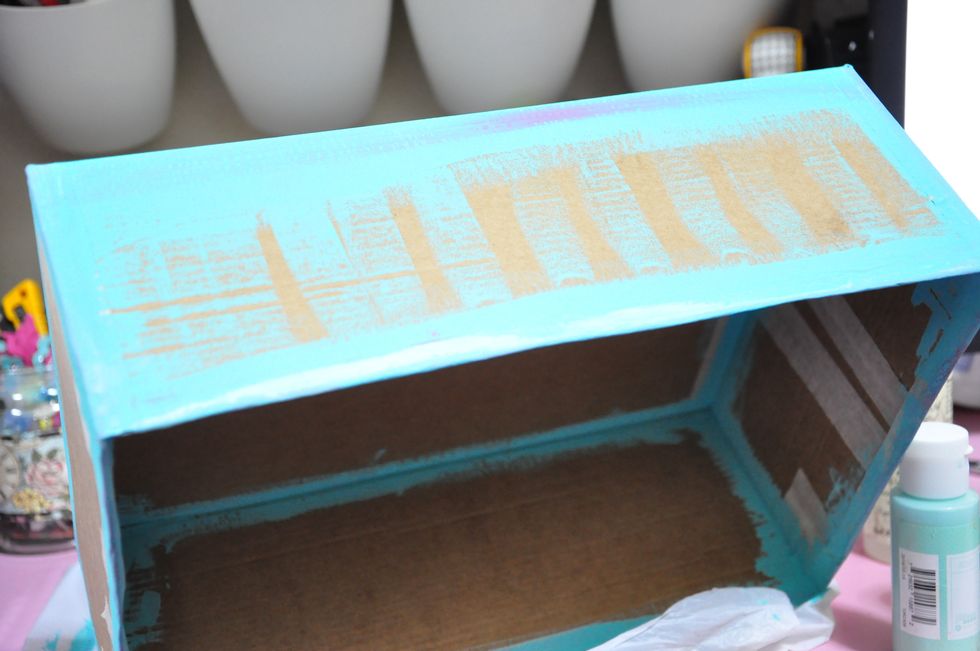 I mixed the colors by dry brushing the two other colors of my choice